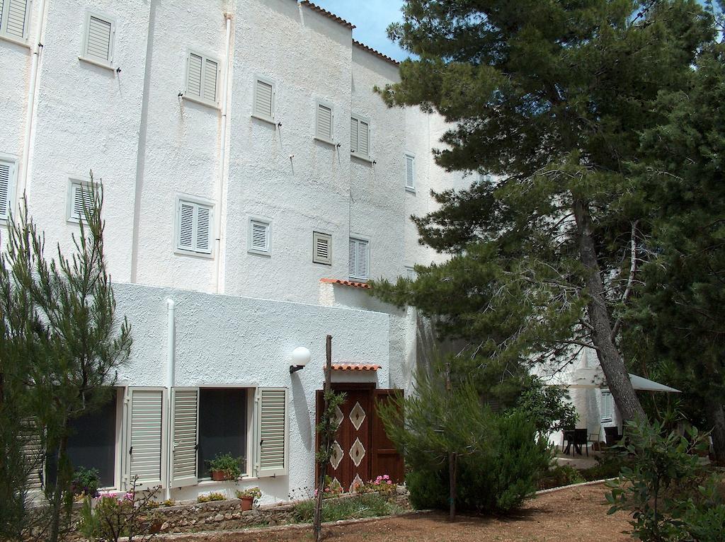 Hotel Coppa Di Cielo Peschici Bagian luar foto