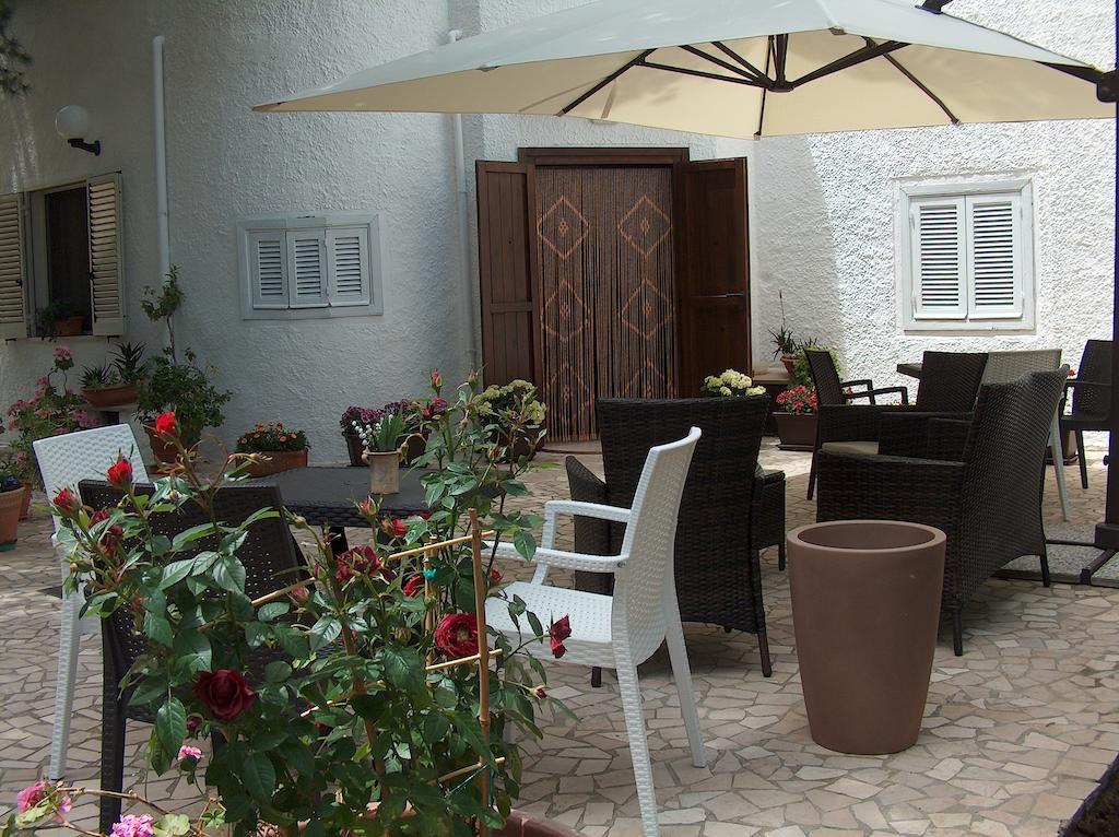 Hotel Coppa Di Cielo Peschici Bagian luar foto