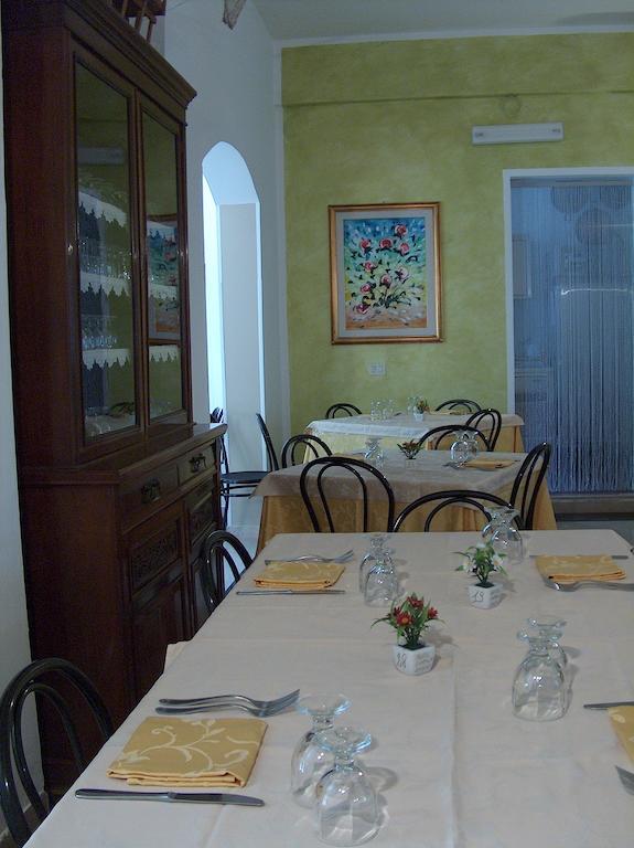 Hotel Coppa Di Cielo Peschici Bagian luar foto