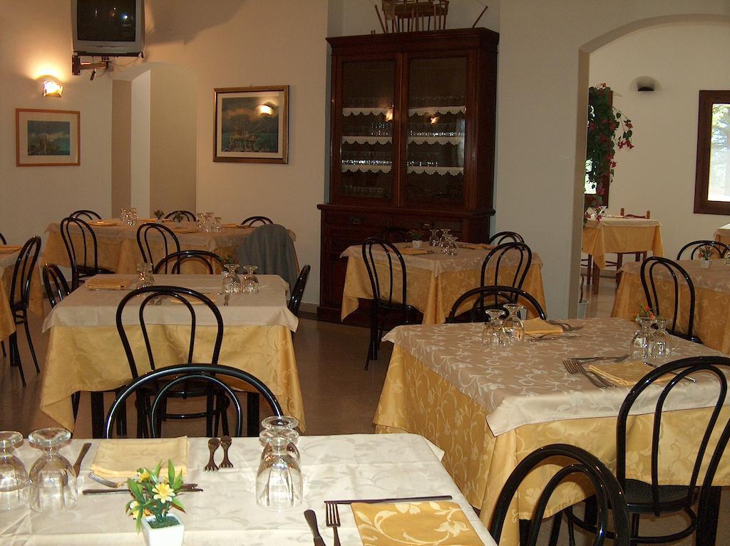 Hotel Coppa Di Cielo Peschici Bagian luar foto