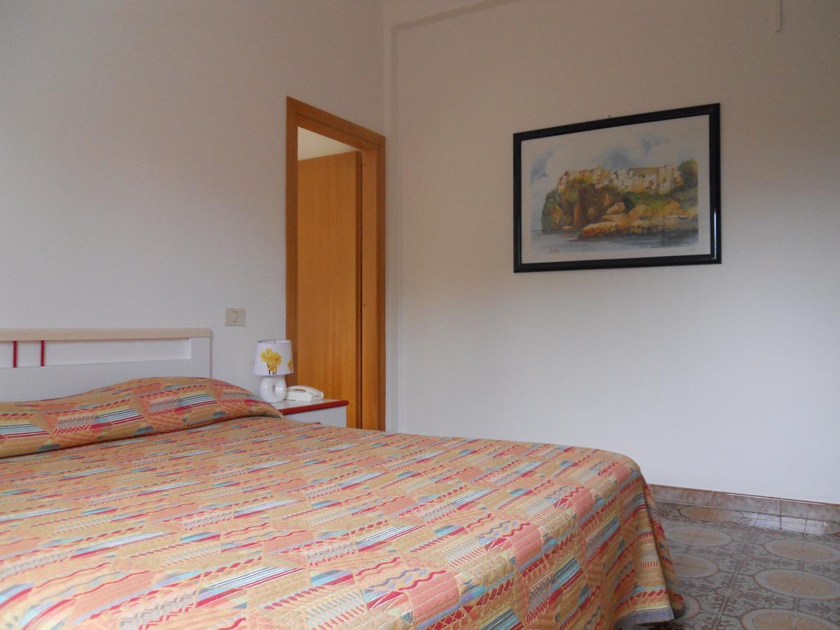 Hotel Coppa Di Cielo Peschici Bagian luar foto